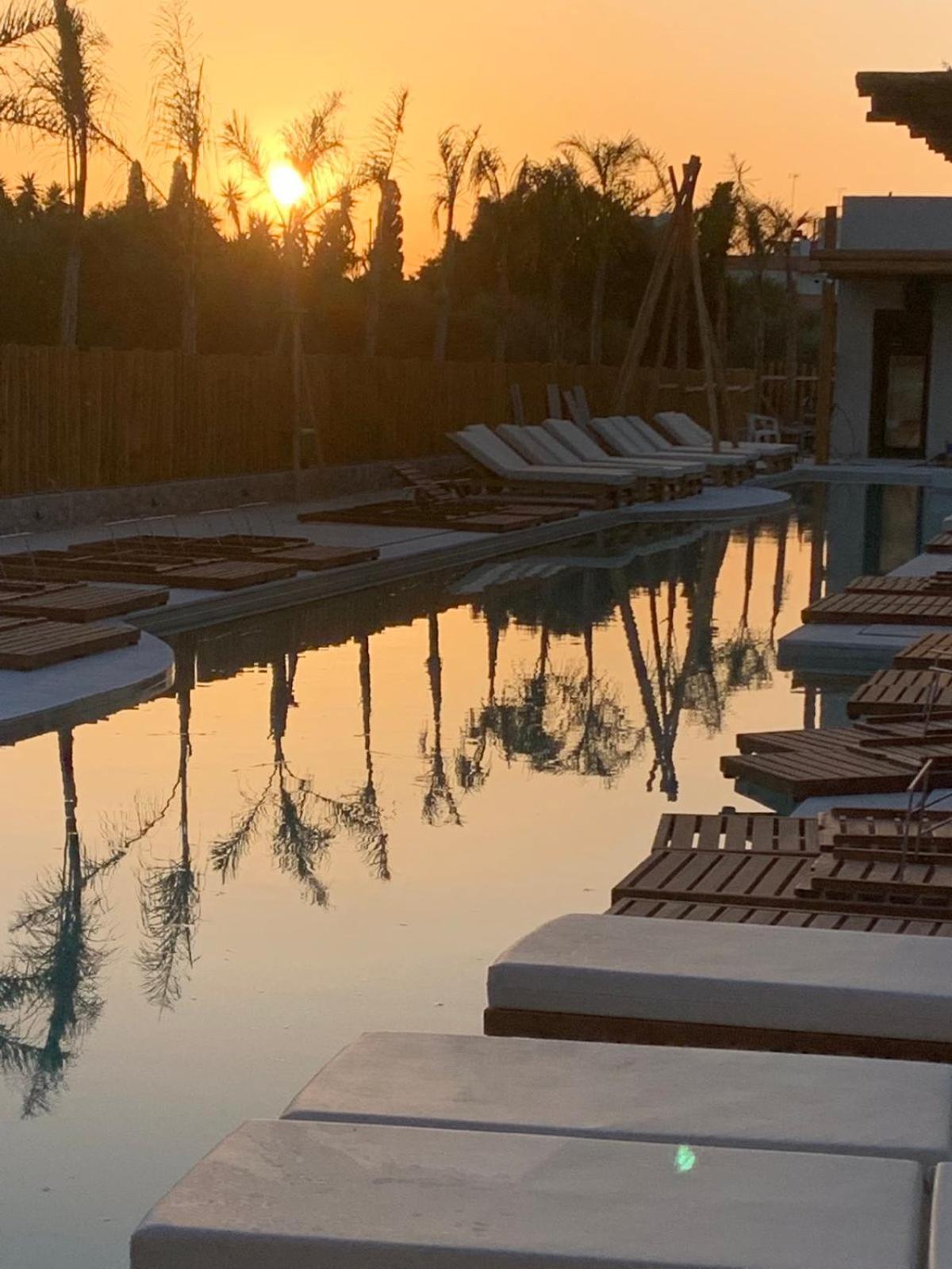 Khroma Luxury Suite 1 Beach Front Apartment Херсониссос Экстерьер фото